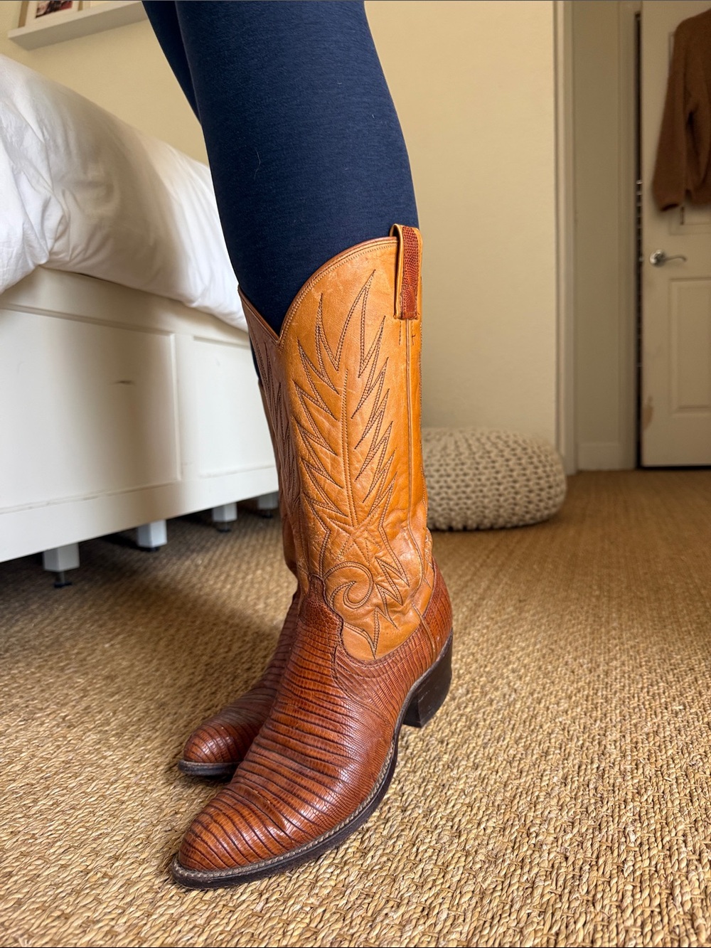 Vintage DAN POST Teju Lizard Skin Cowboy Boots | Two-Tone Cognac & Tan size 7.5